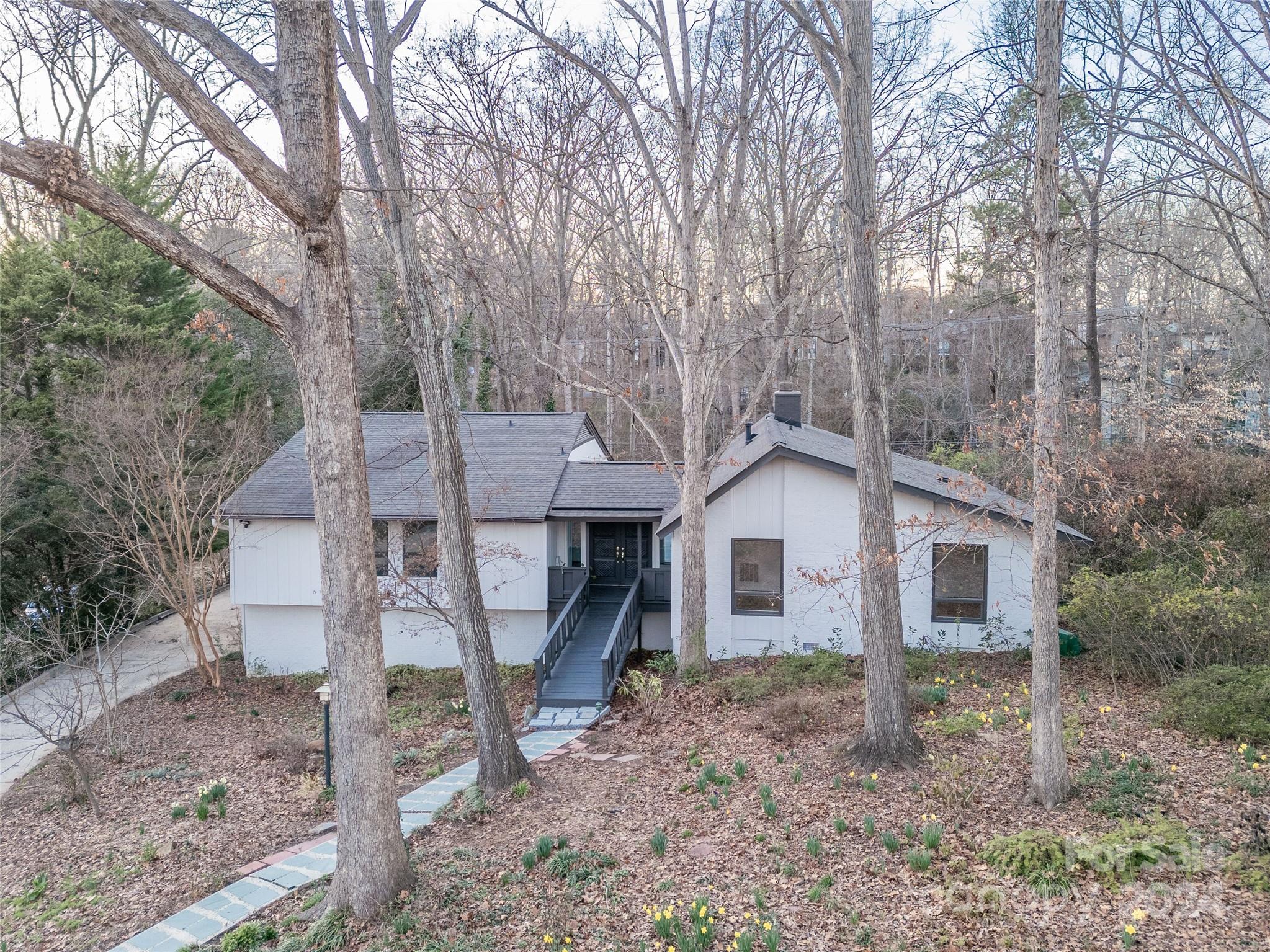 Governors Square - Residential