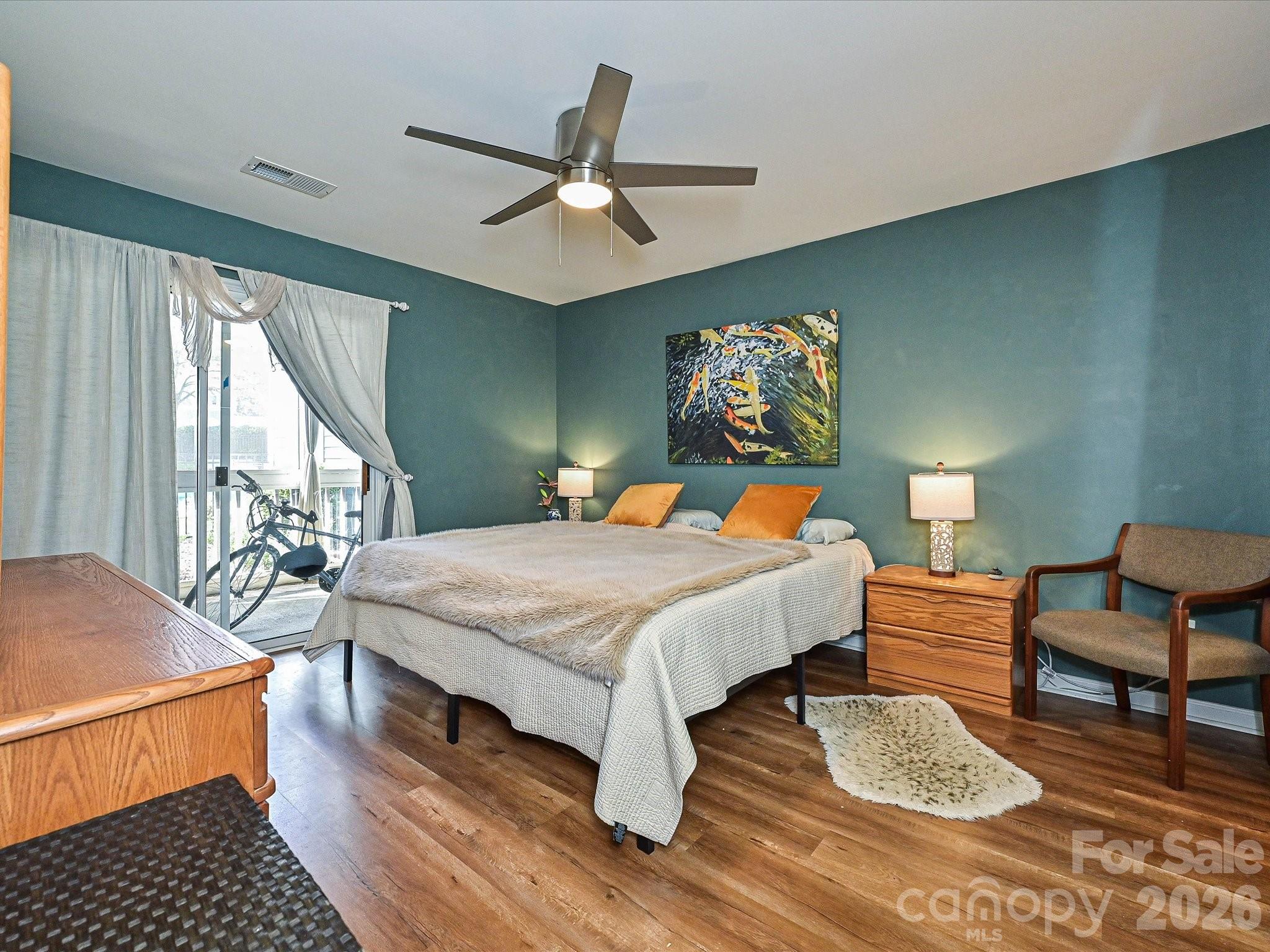 Vineyard Point Bayview - Residential