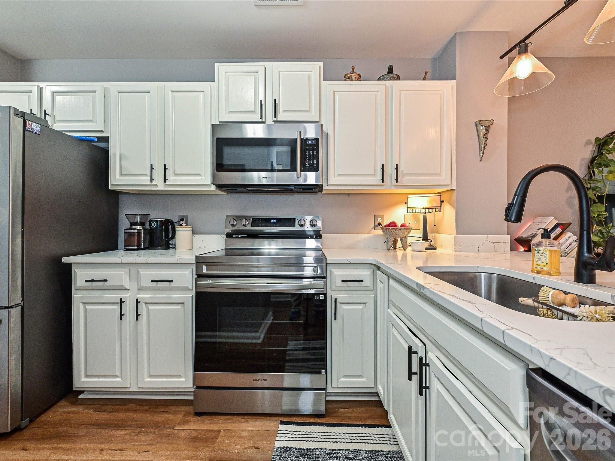 Vineyard Point Bayview - Residential