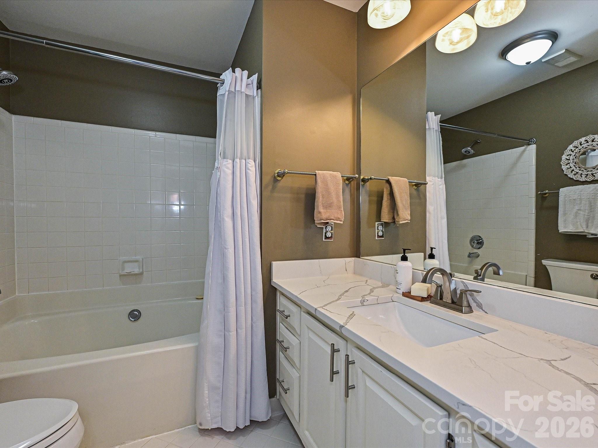 Vineyard Point Bayview - Residential