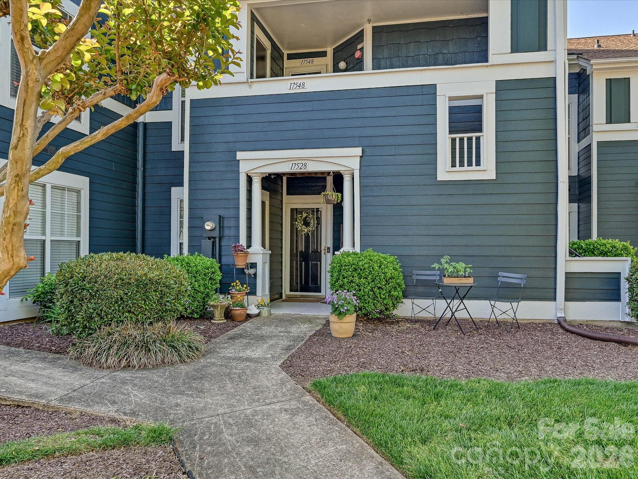 Vineyard Point Bayview - Residential