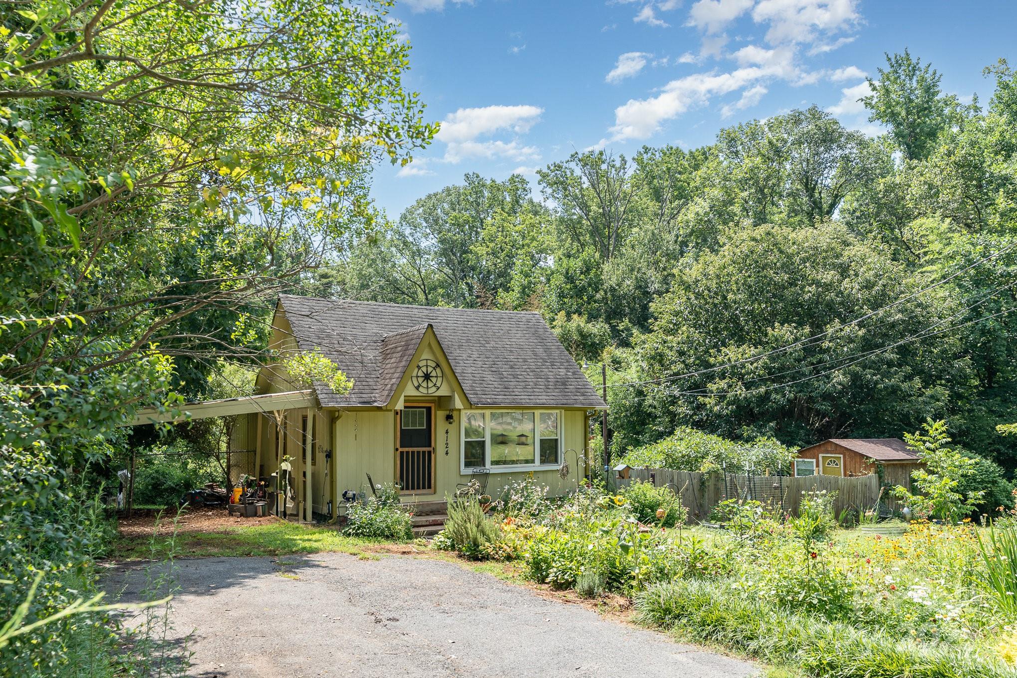 4124 Oakwood Road