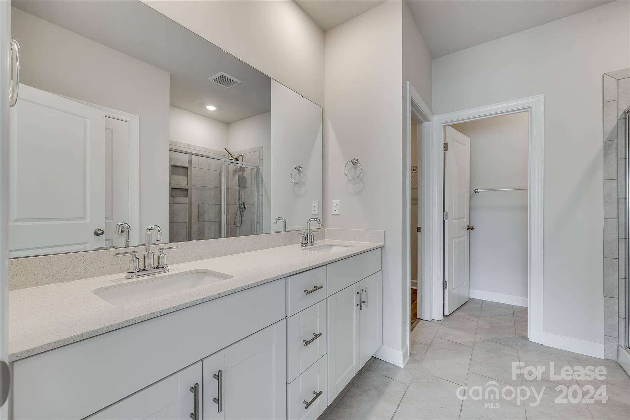 The Vineyards on Lake Wylie - Residential Lease