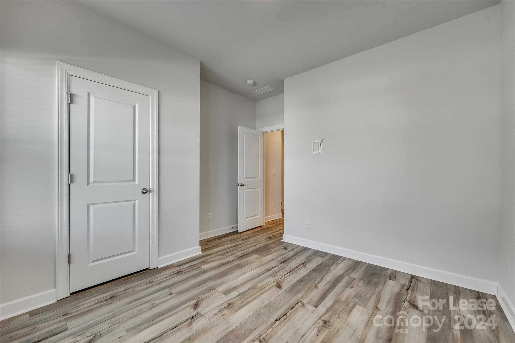 The Vineyards on Lake Wylie - Residential Lease