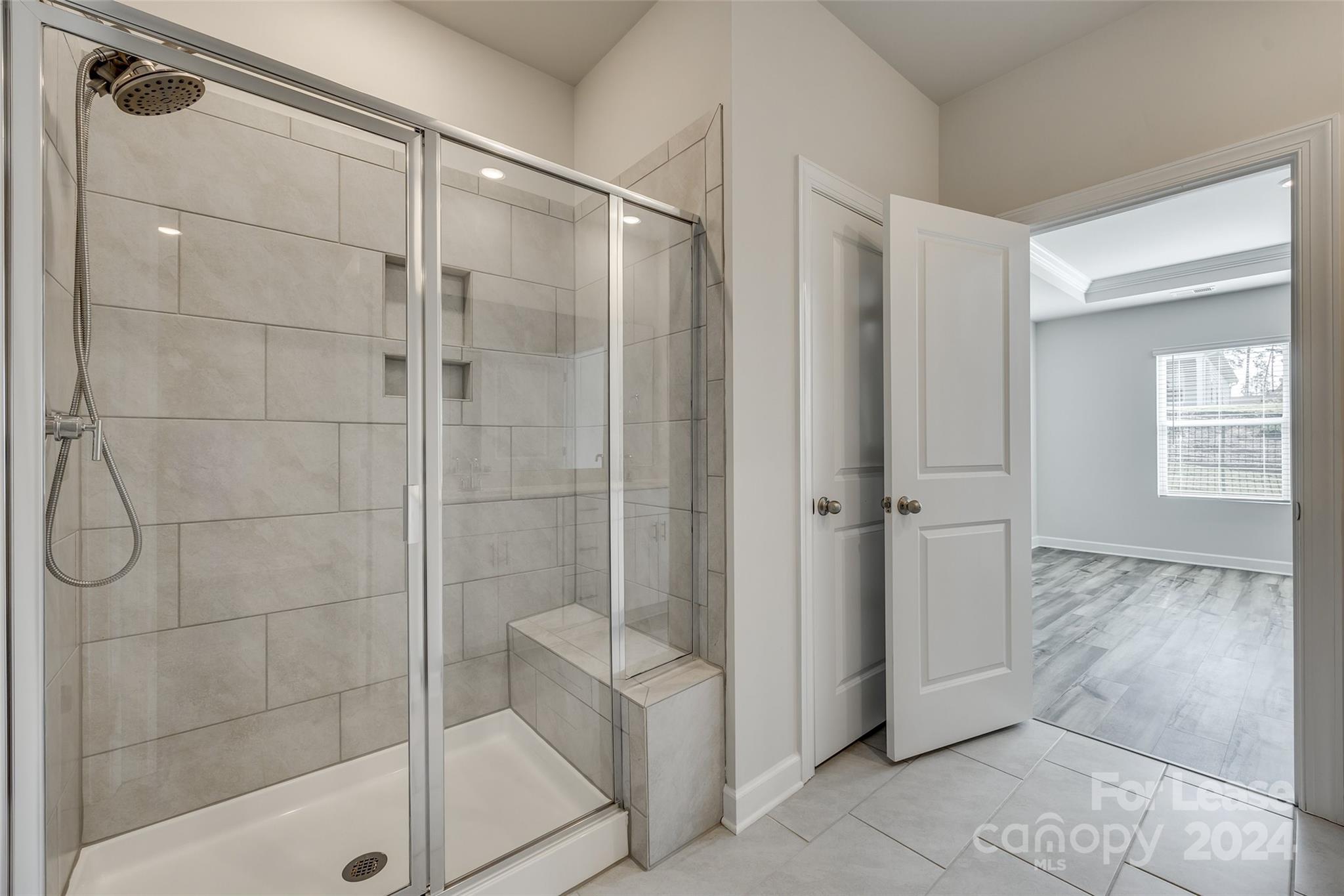 The Vineyards on Lake Wylie - Residential Lease