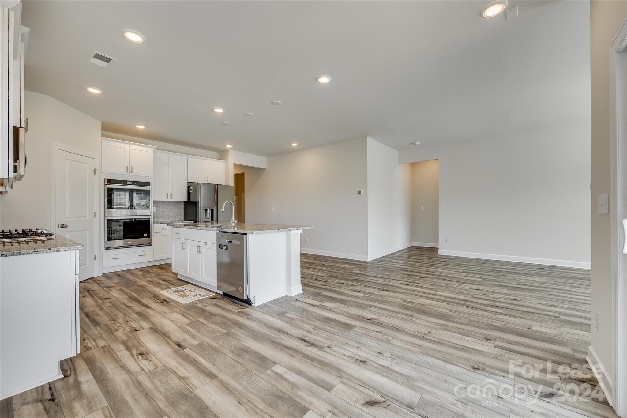 The Vineyards on Lake Wylie - Residential Lease