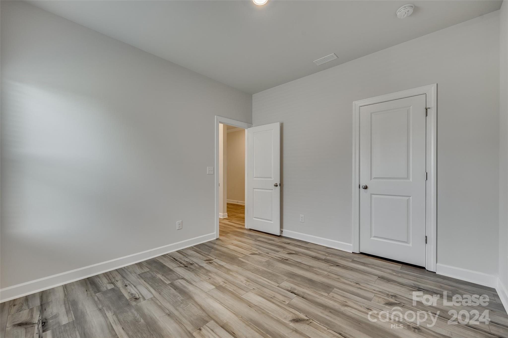 The Vineyards on Lake Wylie - Residential Lease