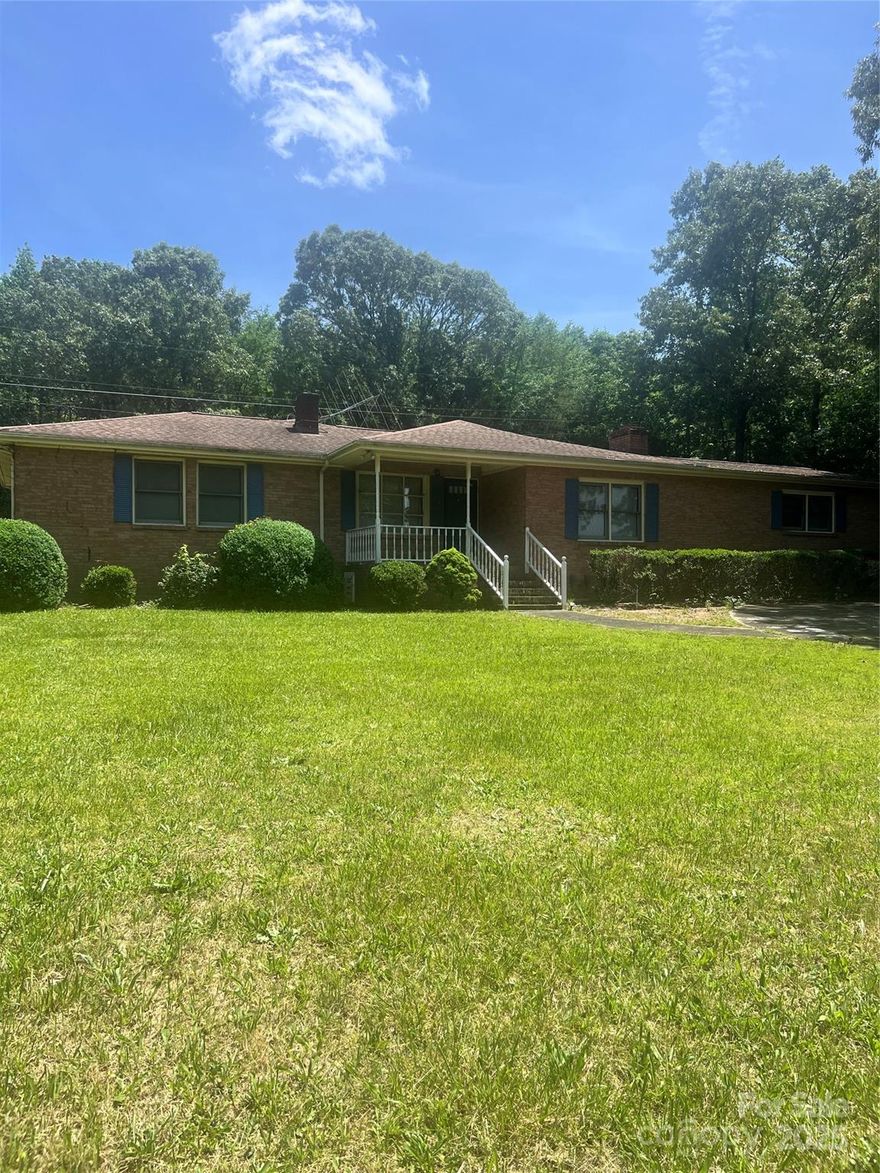 Great Clover SC location with large lot and no HOA. Large home over 2200 sq ft. and 4 bedrooms. Lots of space with Den, Living room, plus a Sunroom. Home needs updating and is priced accordingly way under value to accommidate the cost of improvements. Great opportunity for a family who can do cosmetic upgrades. Home priced as is. Submit all offers asap to listing agent.