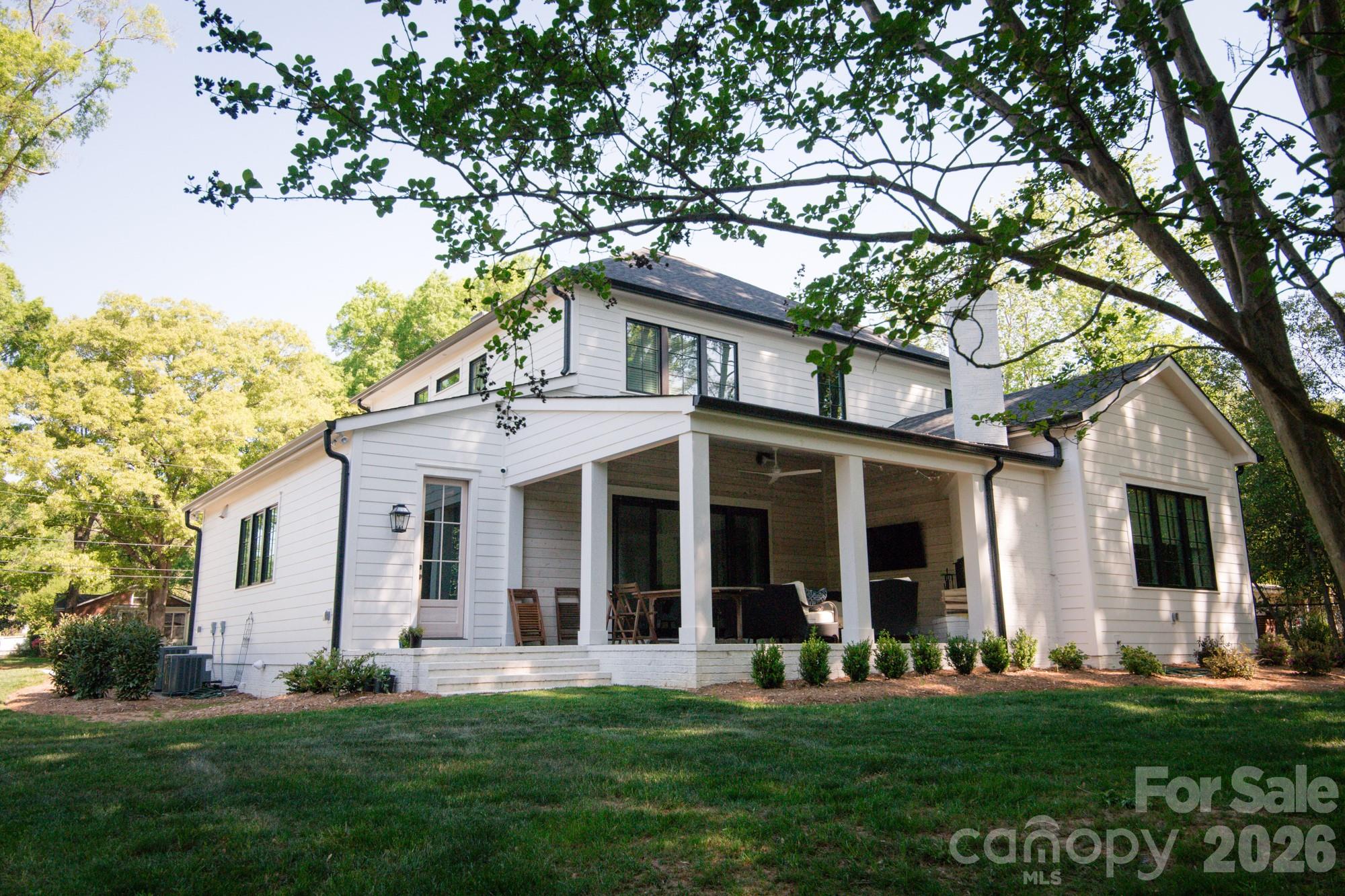 1300 Hazelhurst Avenue