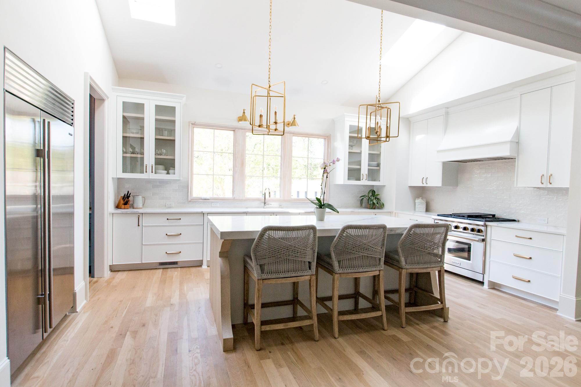 1300 Hazelhurst Avenue