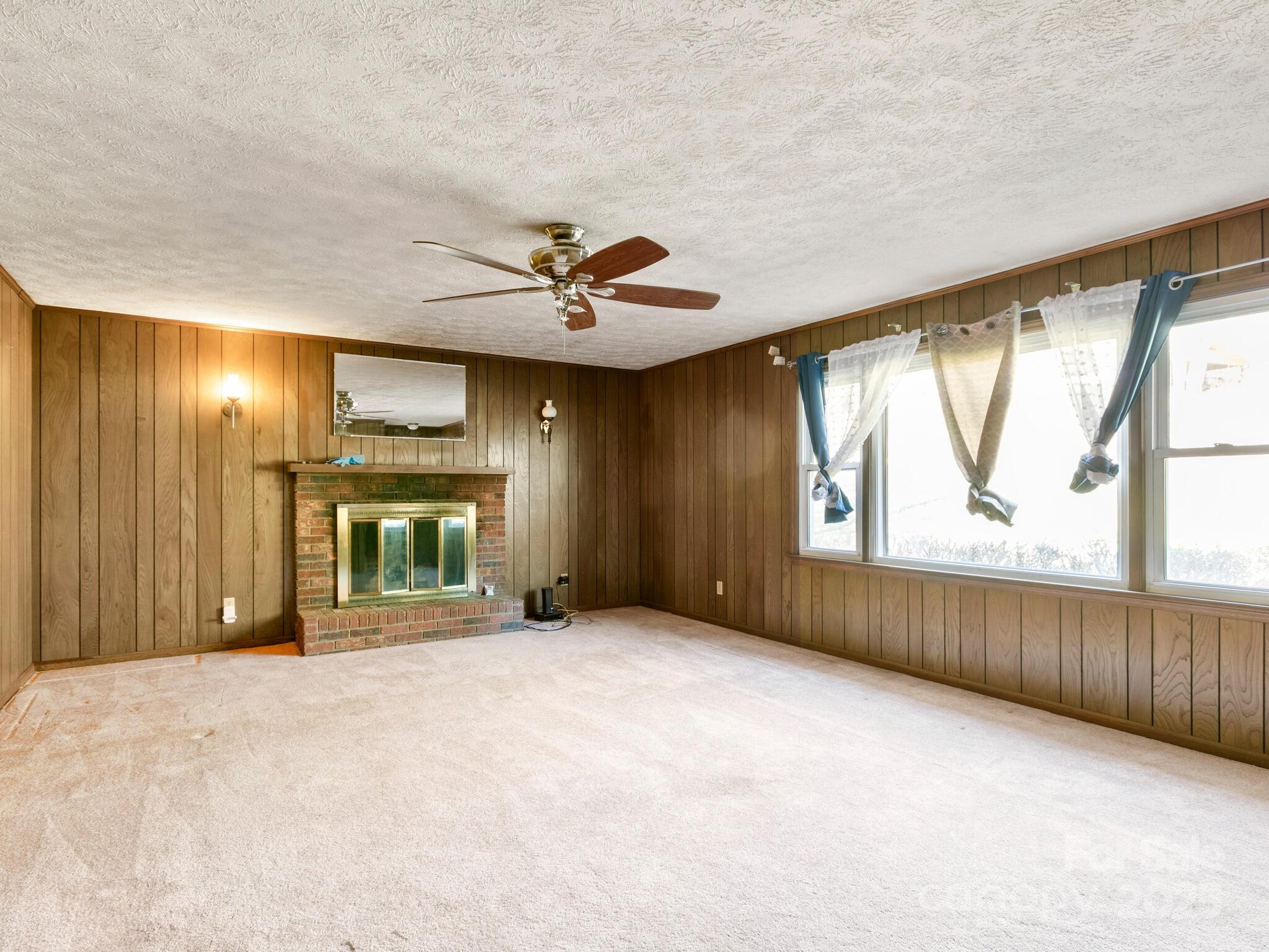 125 Upper Grassy Branch Road
