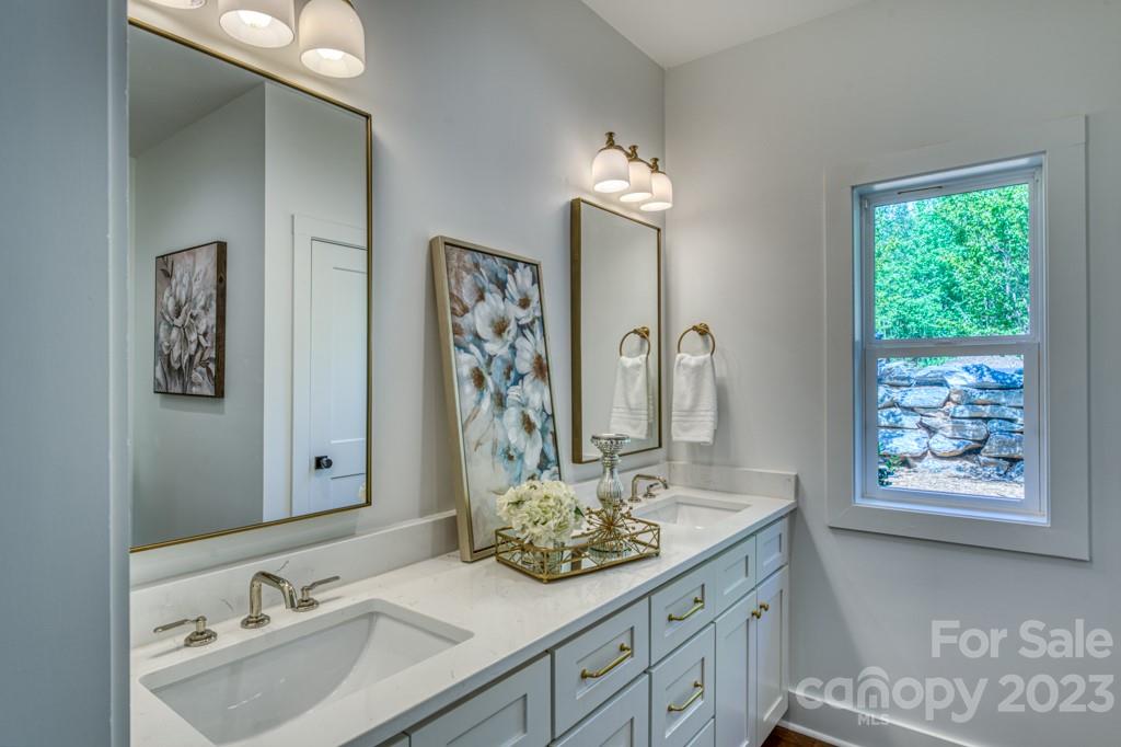 The Arbor at Lake James - Residential