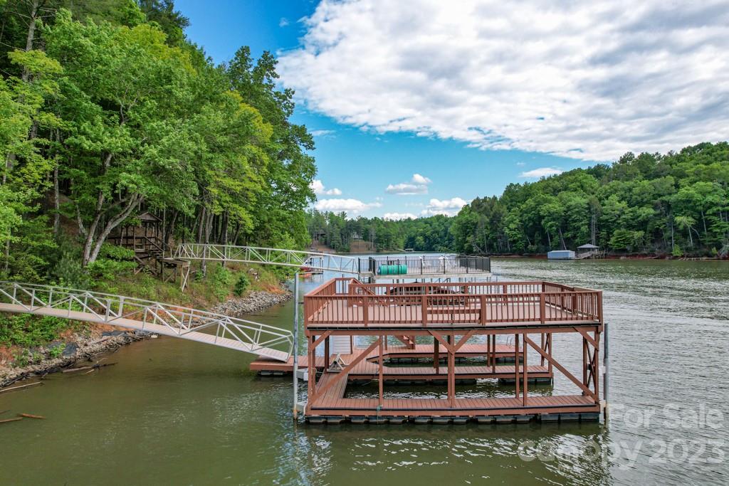 The Arbor at Lake James - Residential