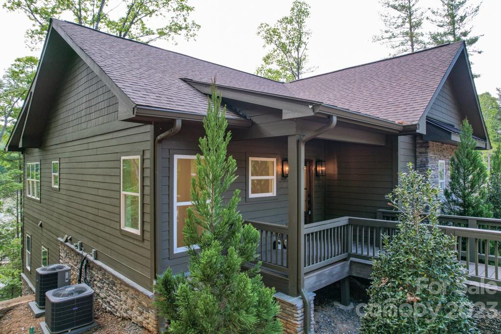 The Arbor at Lake James - Residential