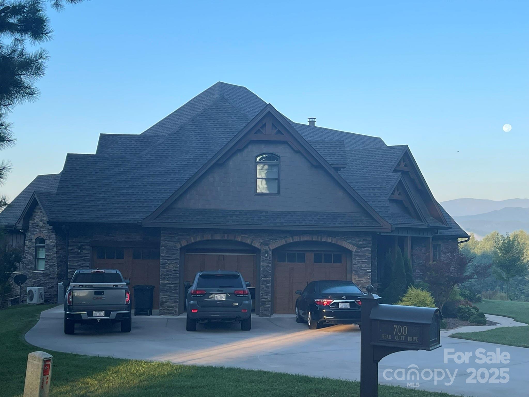 700 Bear Cliff Drive 34