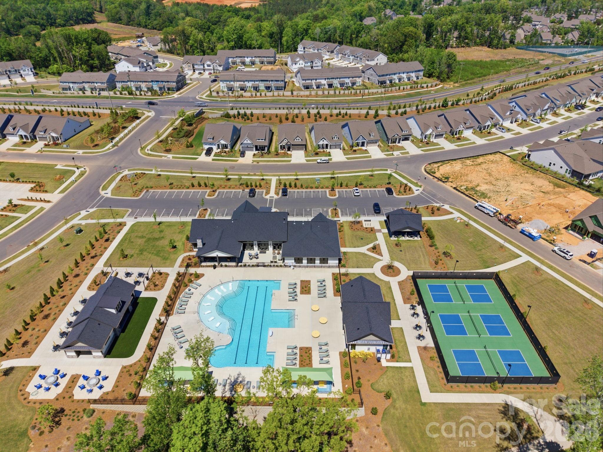 Encore At Streamside - Residential