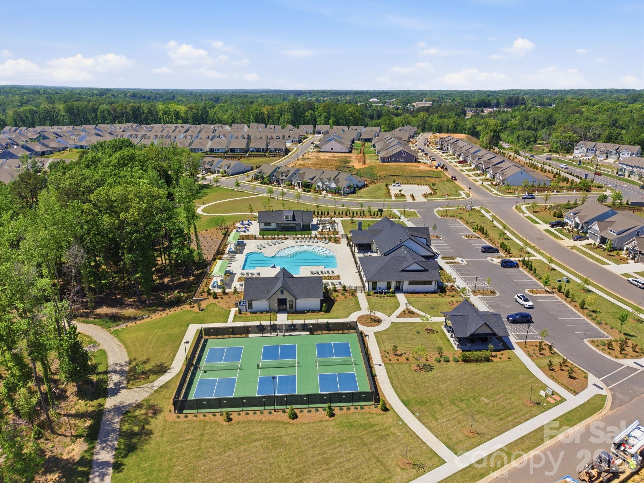 Encore At Streamside - Residential