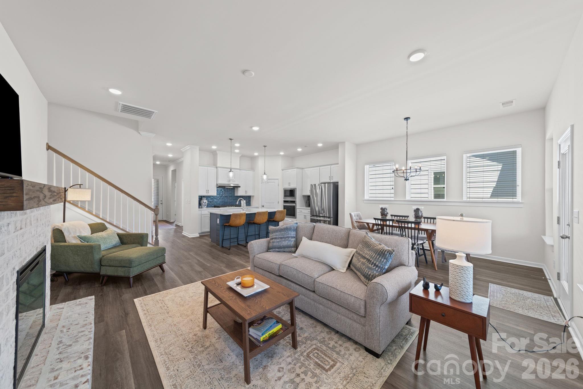 Encore At Streamside - Residential