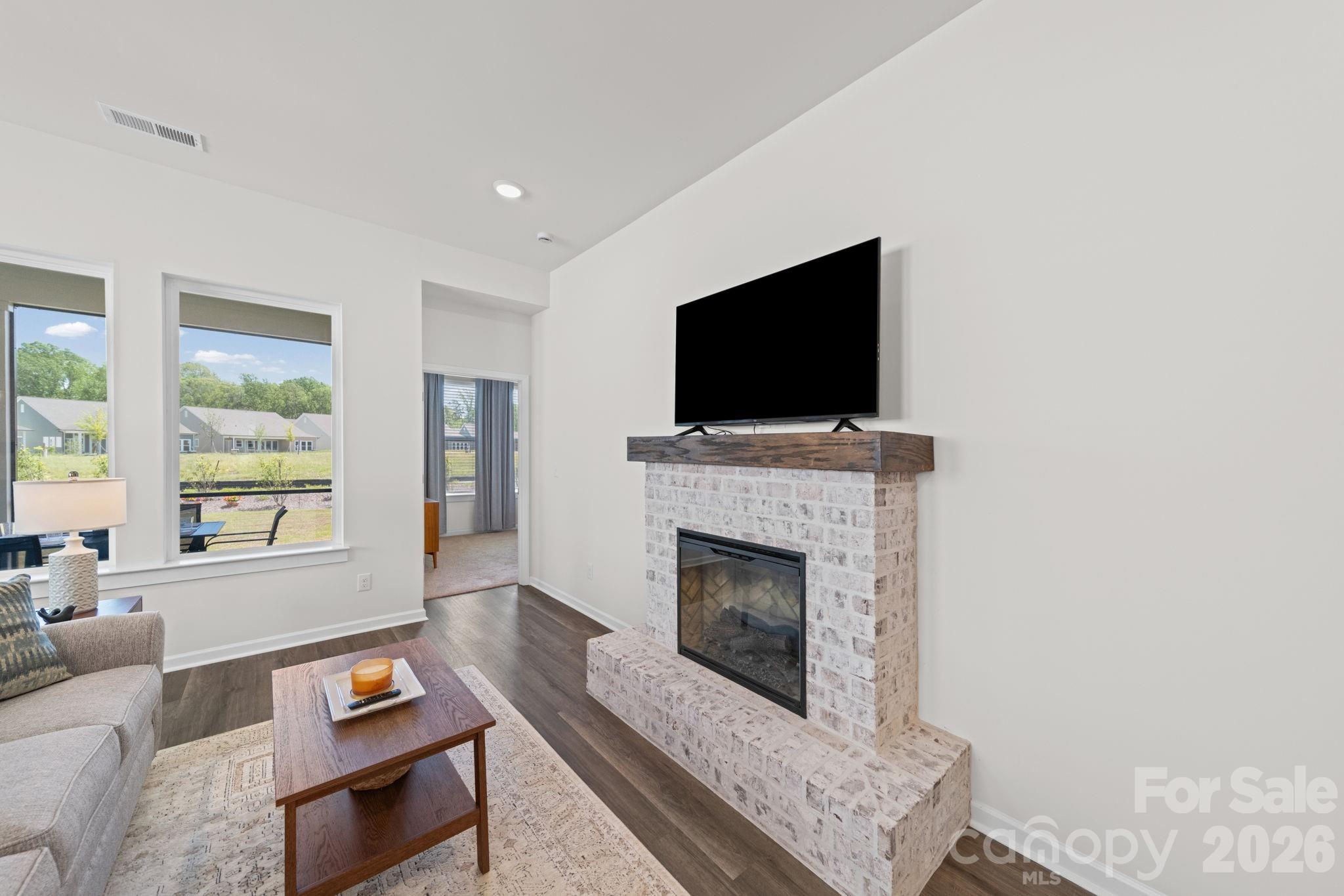 Encore At Streamside - Residential