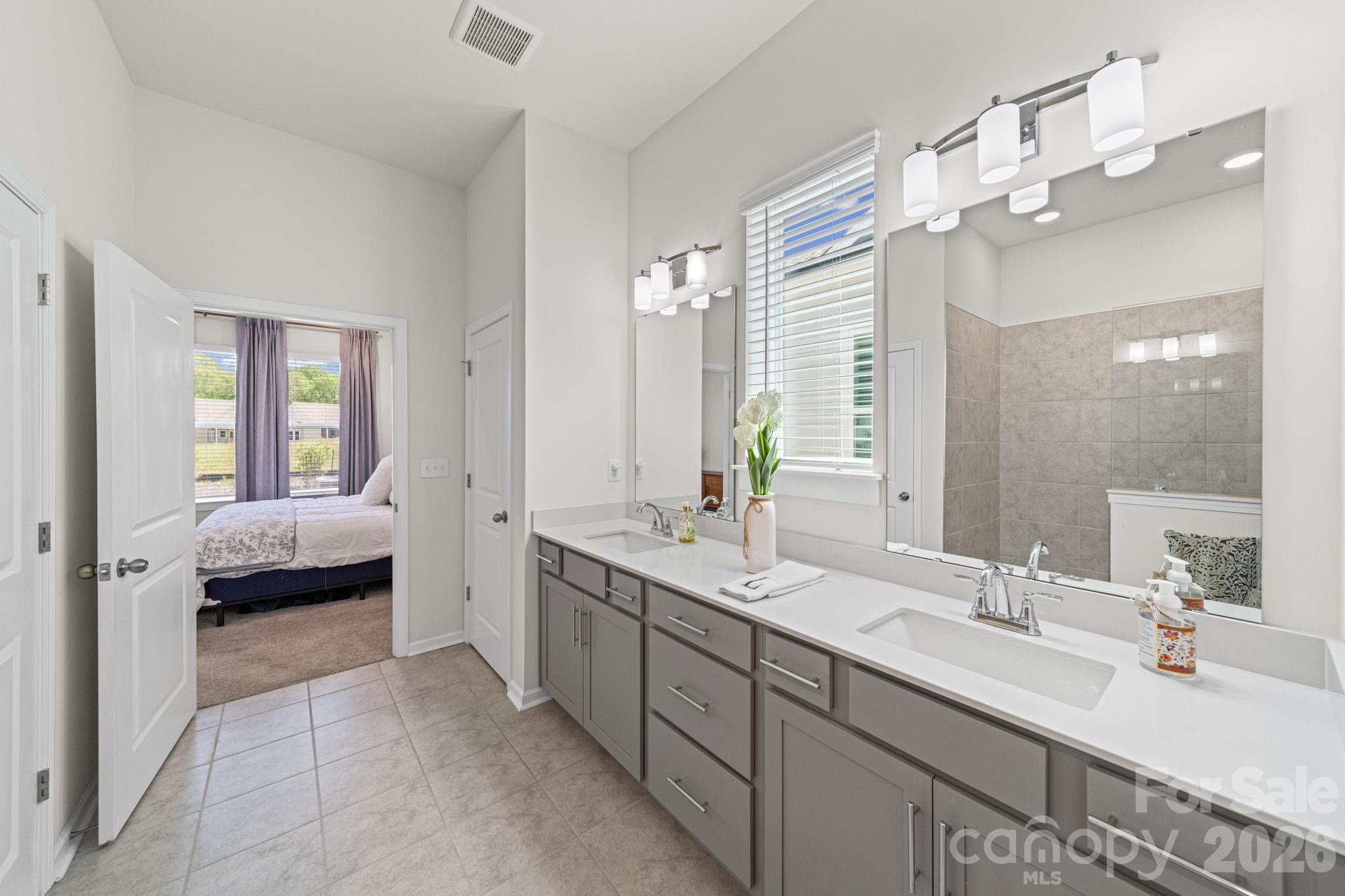 Encore At Streamside - Residential