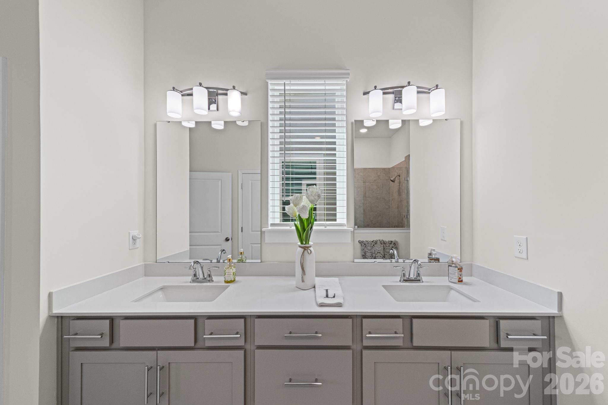 Encore At Streamside - Residential