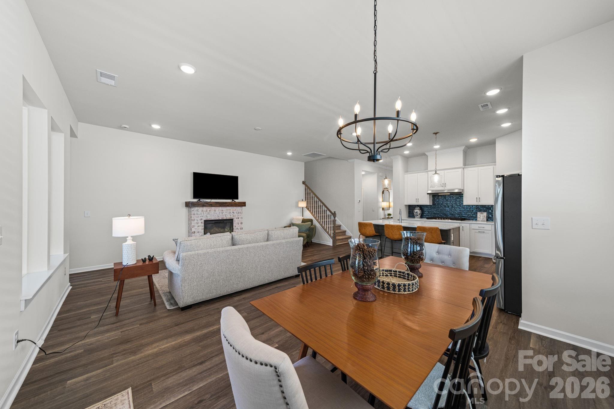 Encore At Streamside - Residential