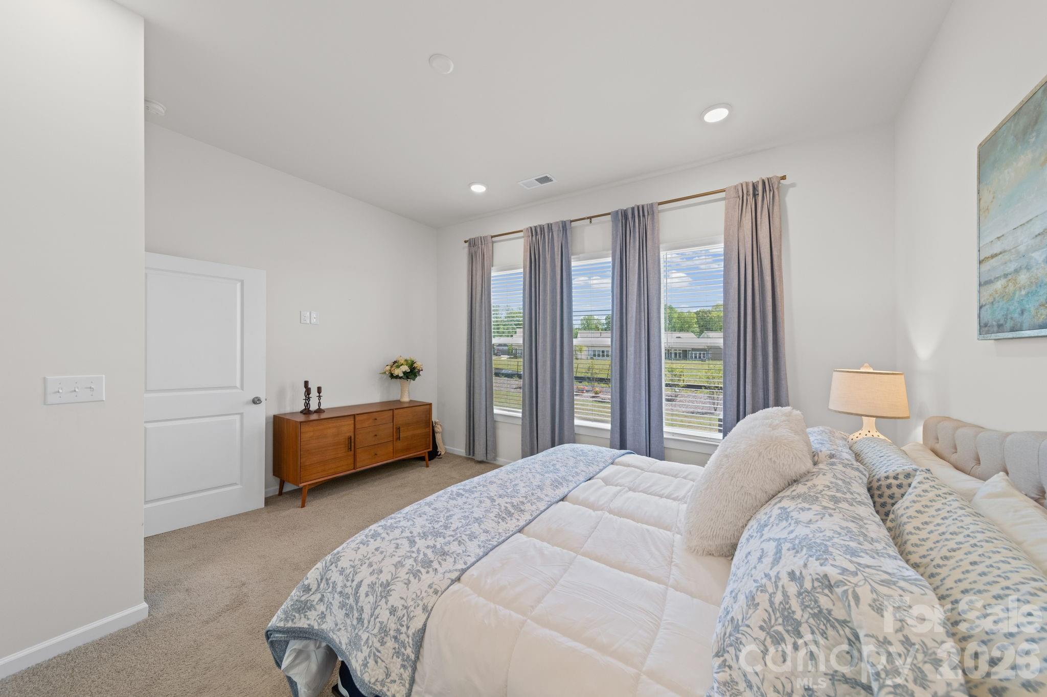 Encore At Streamside - Residential