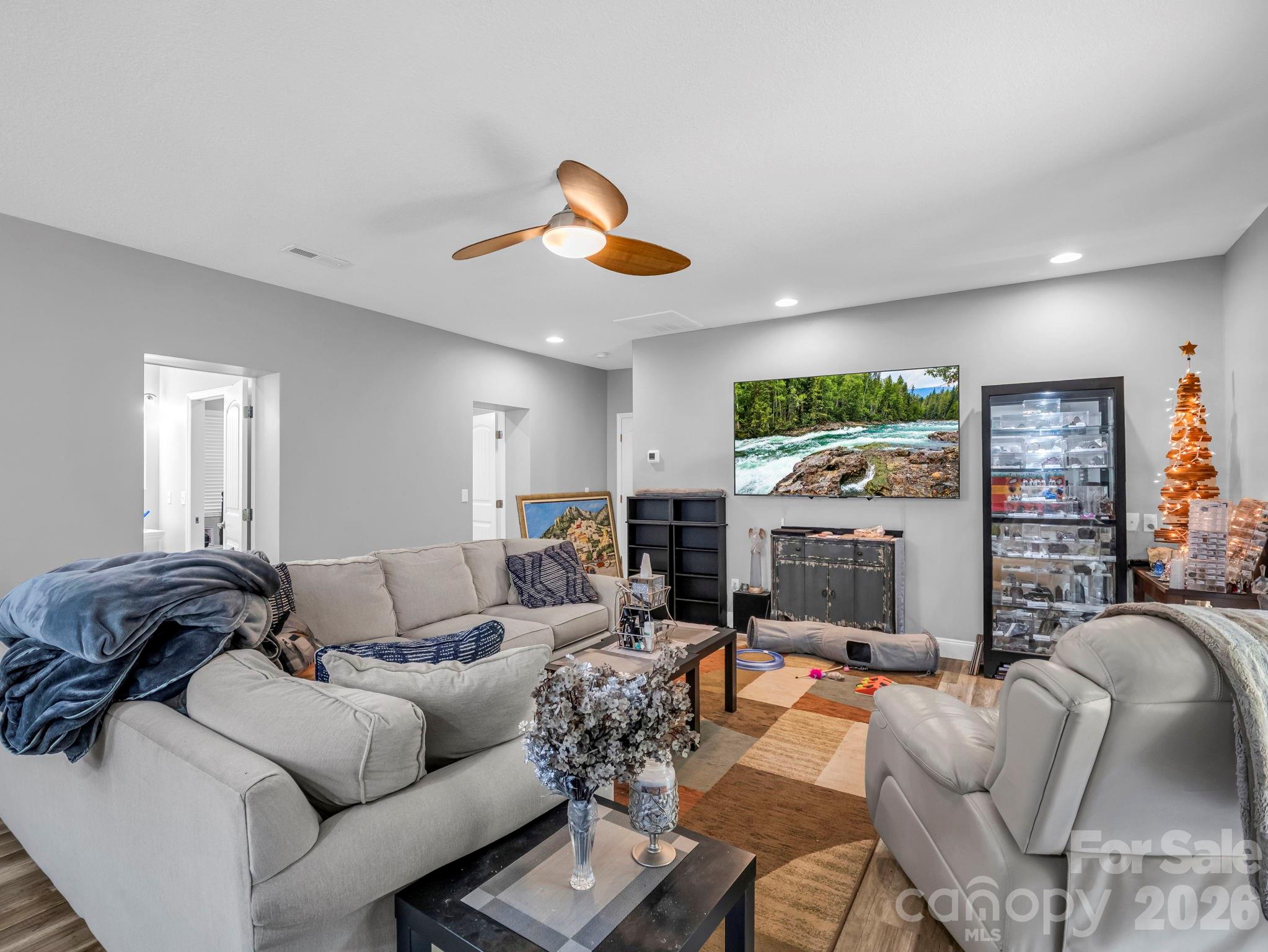 16 Starlight Drive