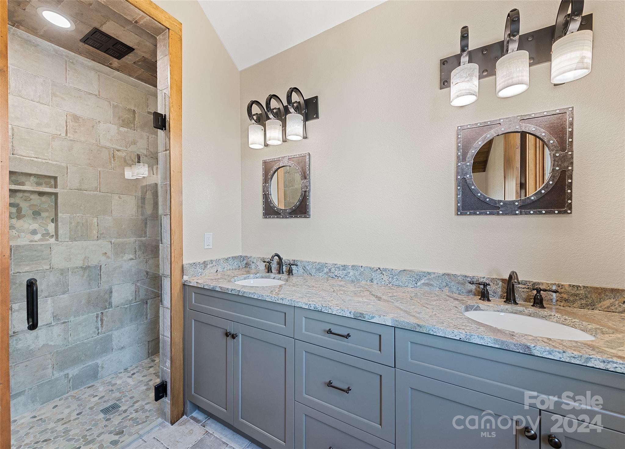 Smoky Mountain Retreat at Eagles Nest - Residential