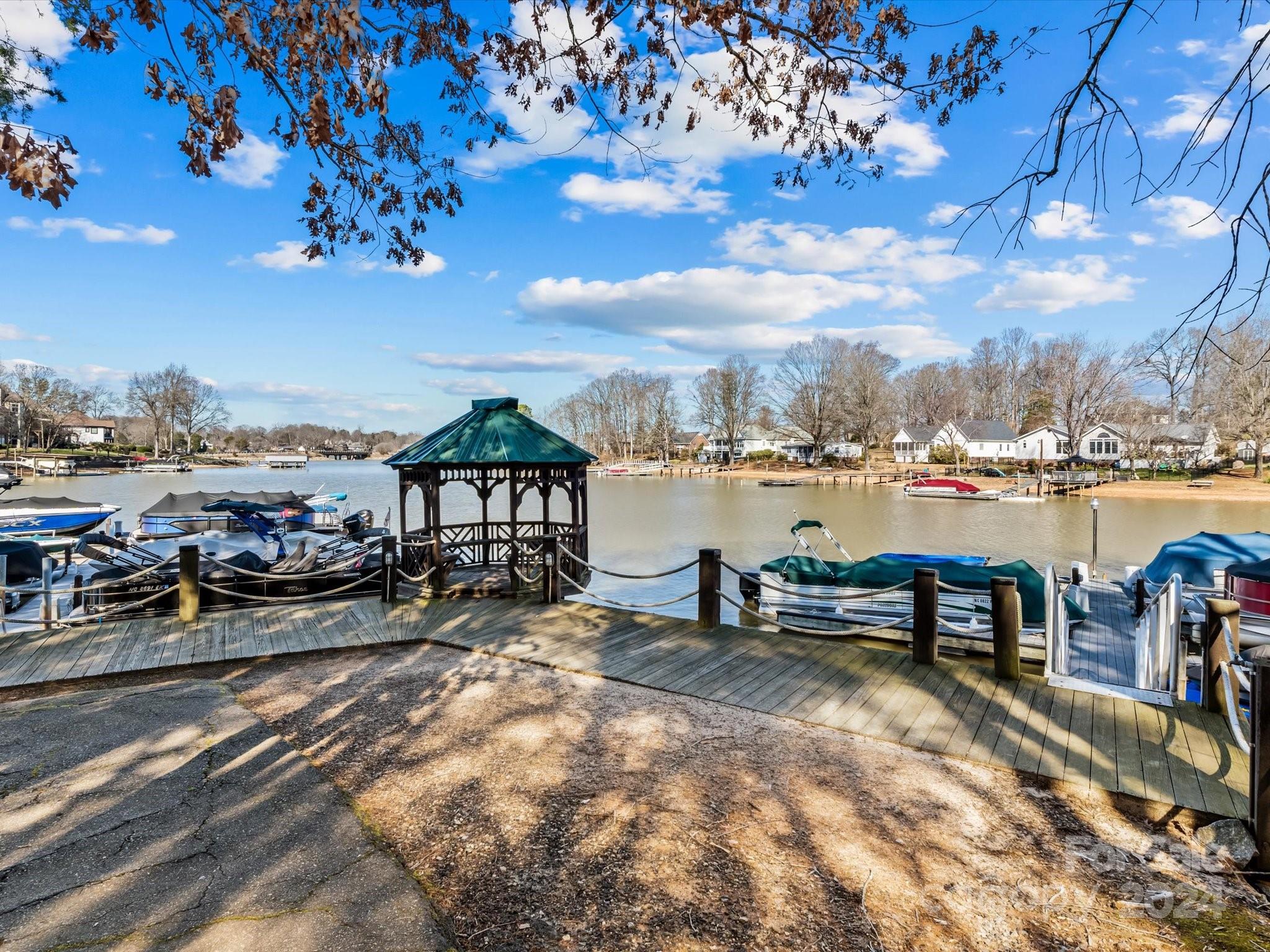 Diamondhead - Residential