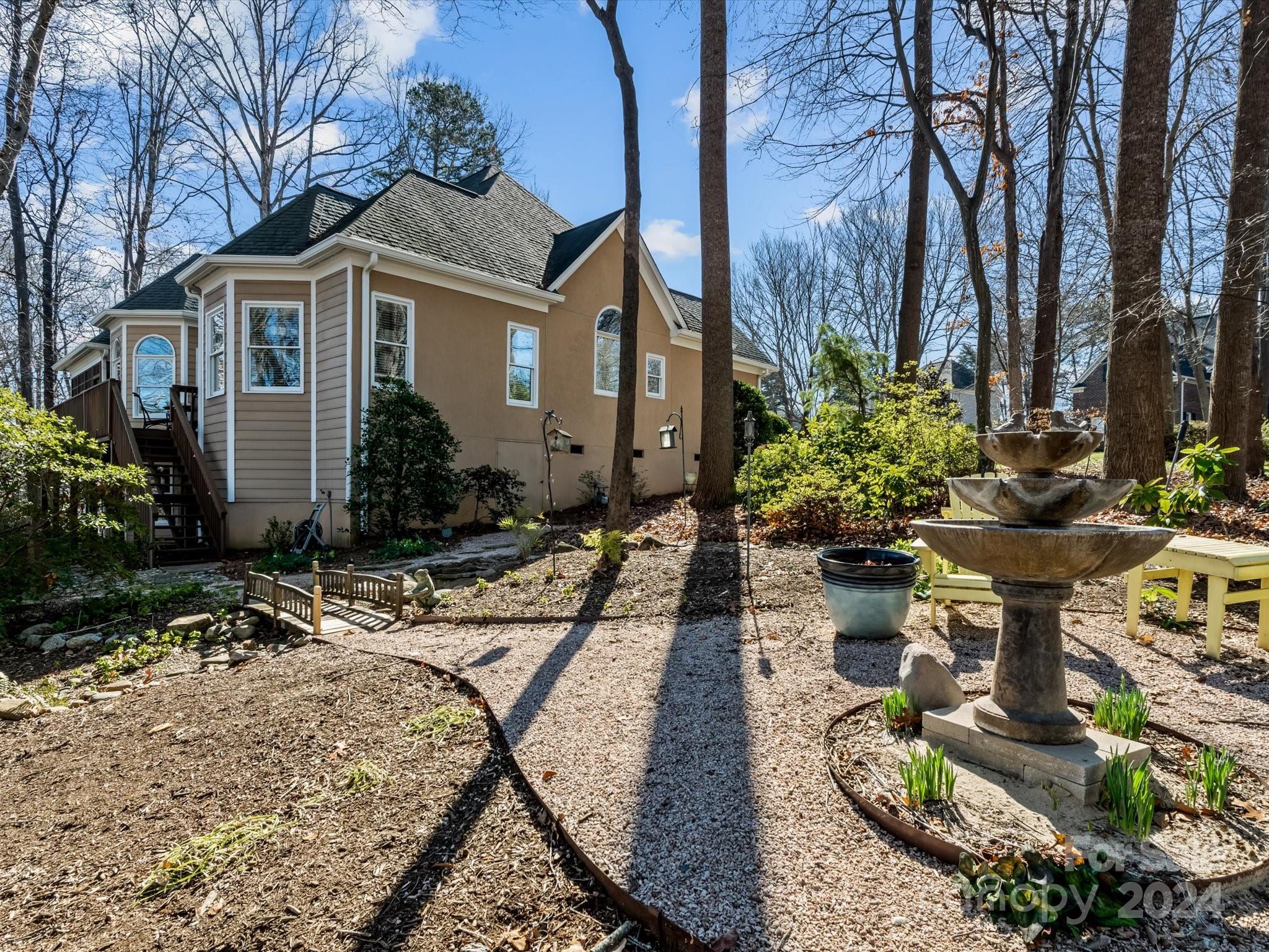 Diamondhead - Residential