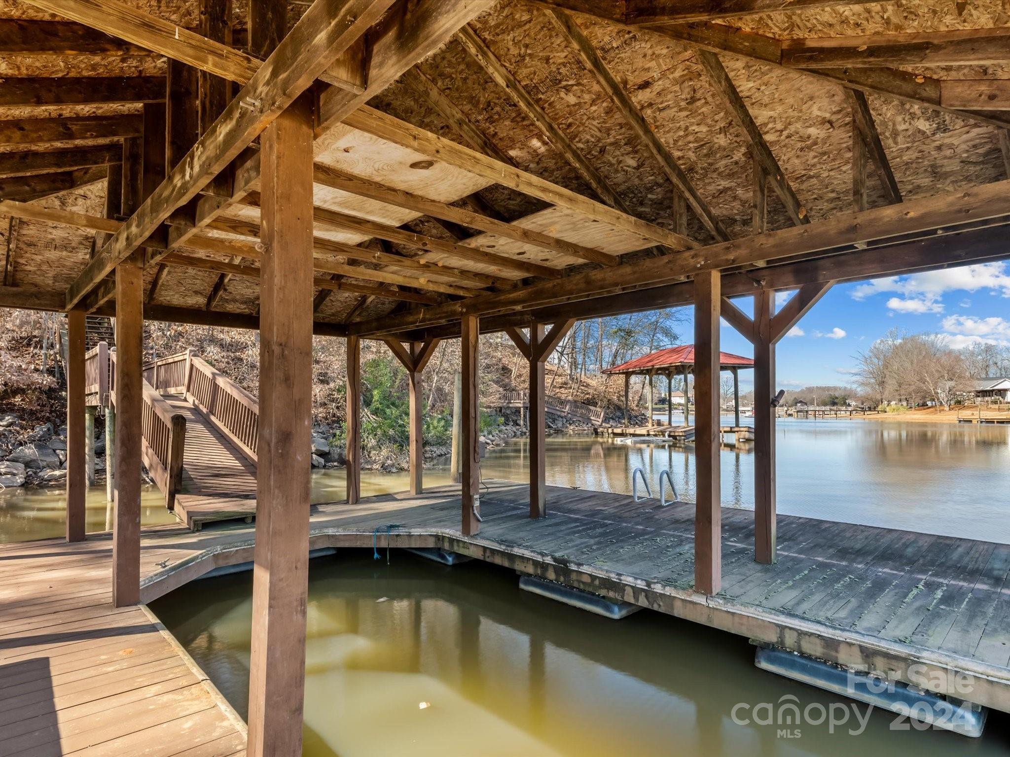 Diamondhead - Residential