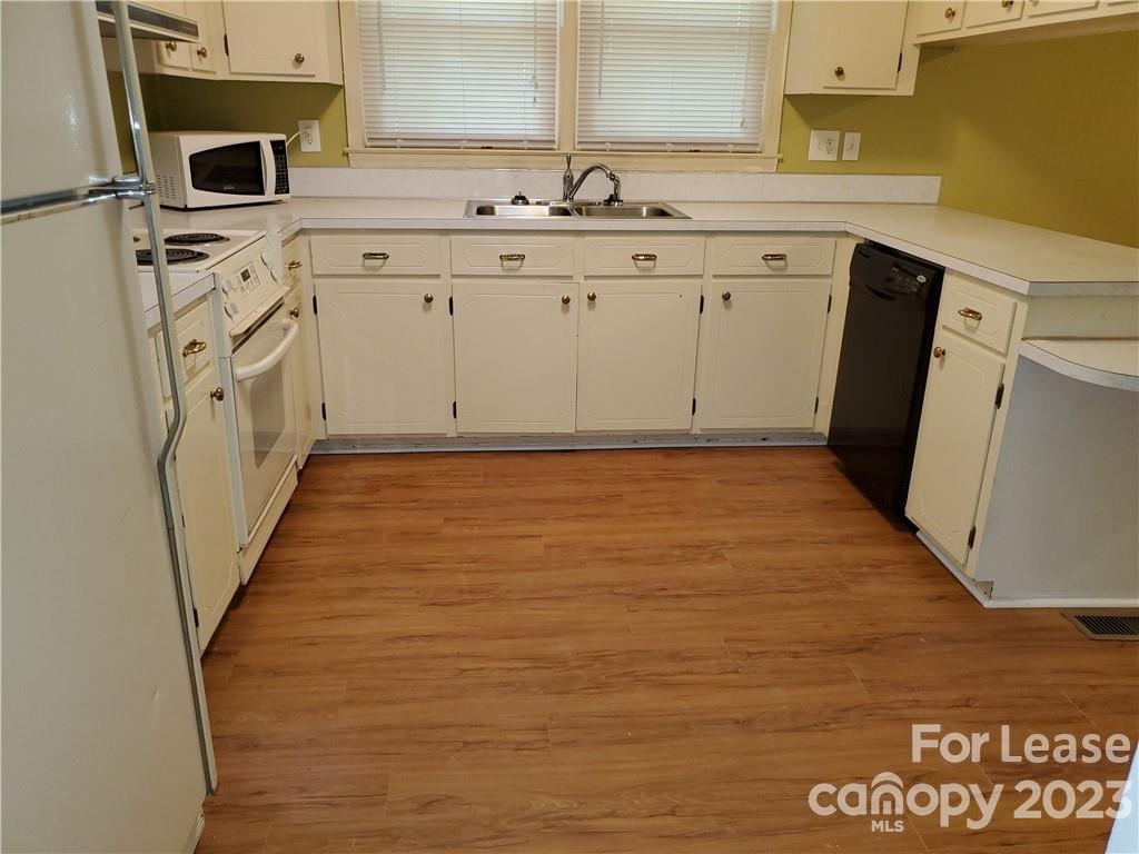 Quail Hollow - Residential Lease