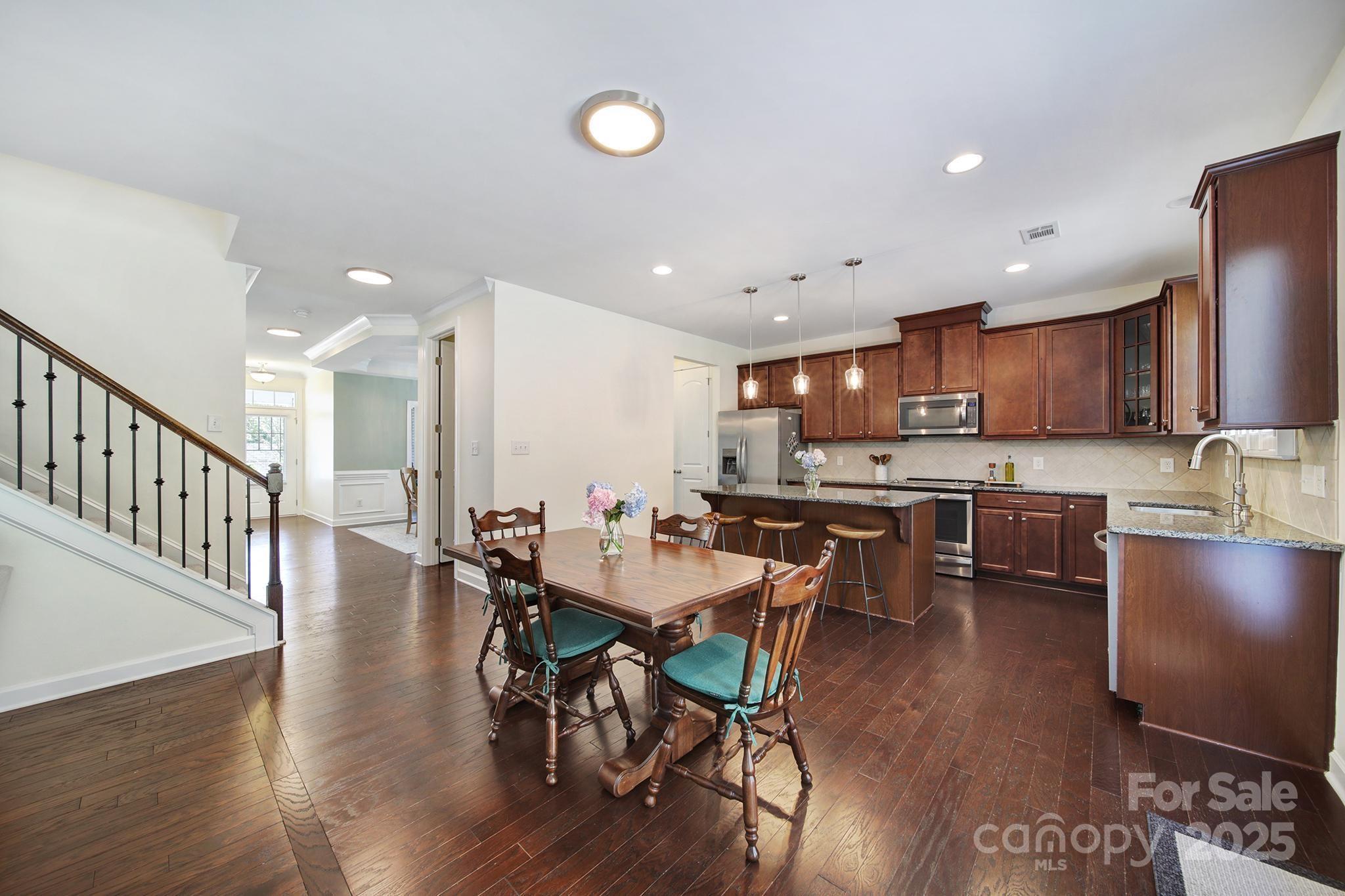 Shelly Woods - Residential