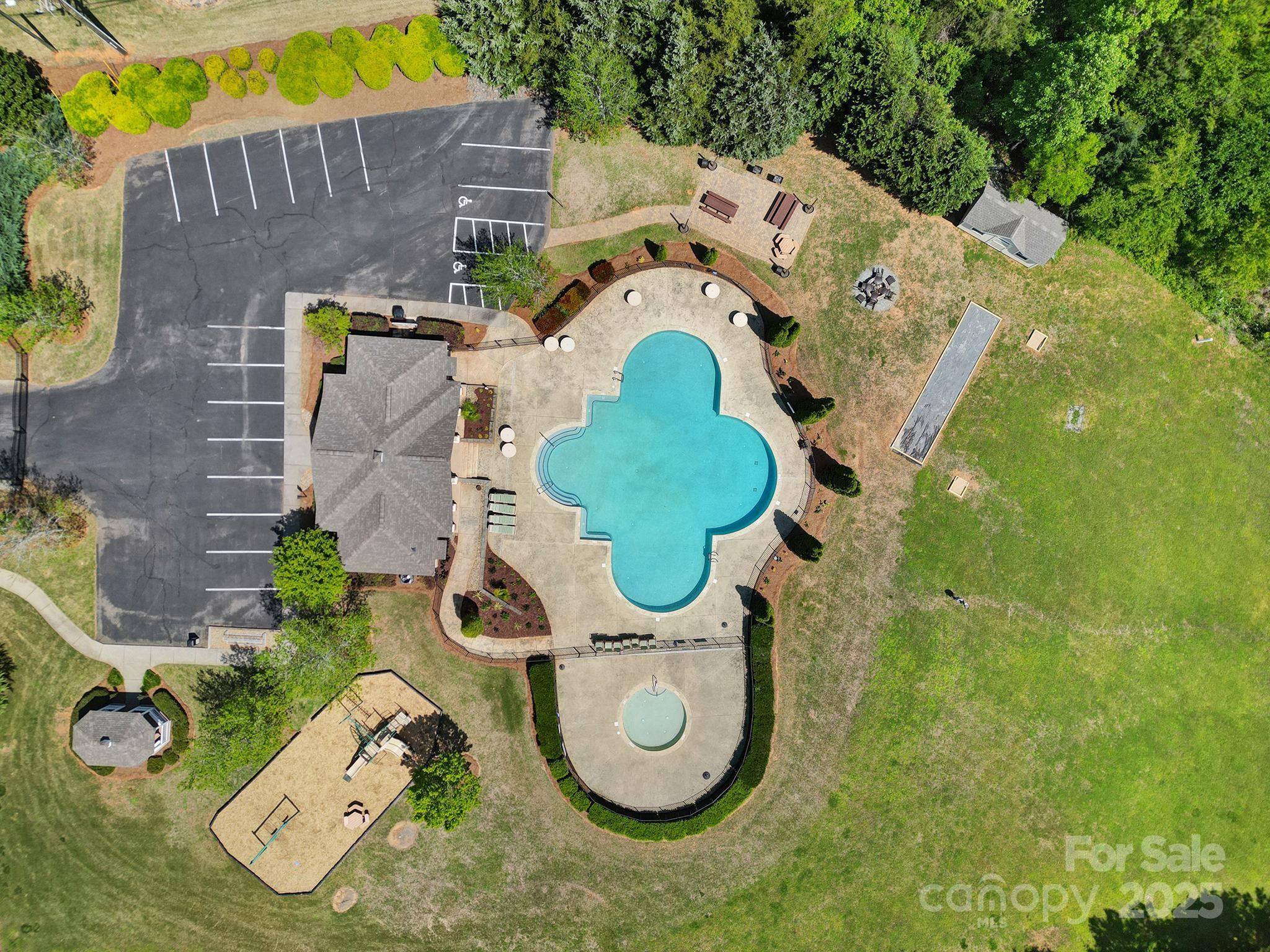 Shelly Woods - Residential