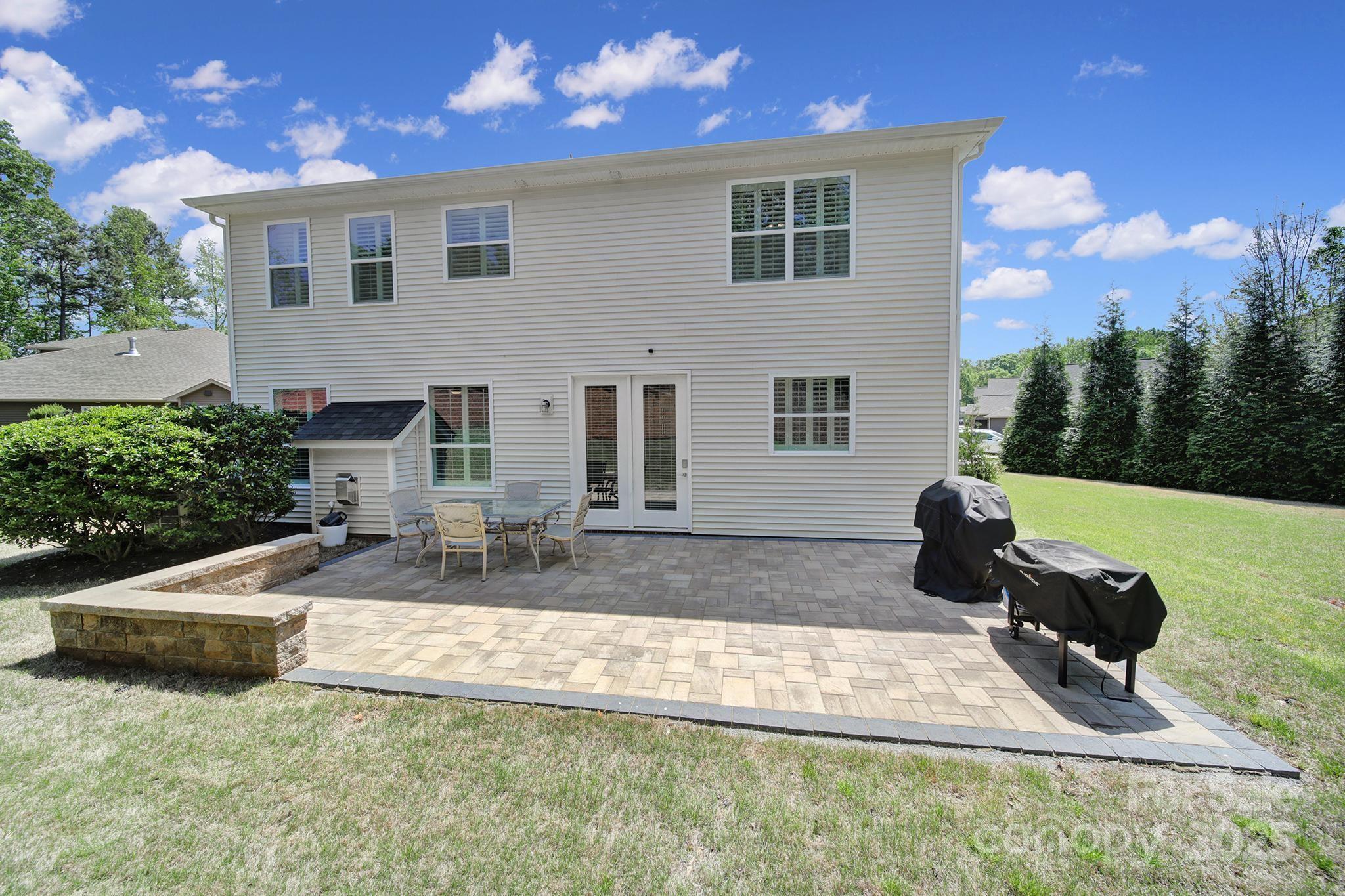 Shelly Woods - Residential