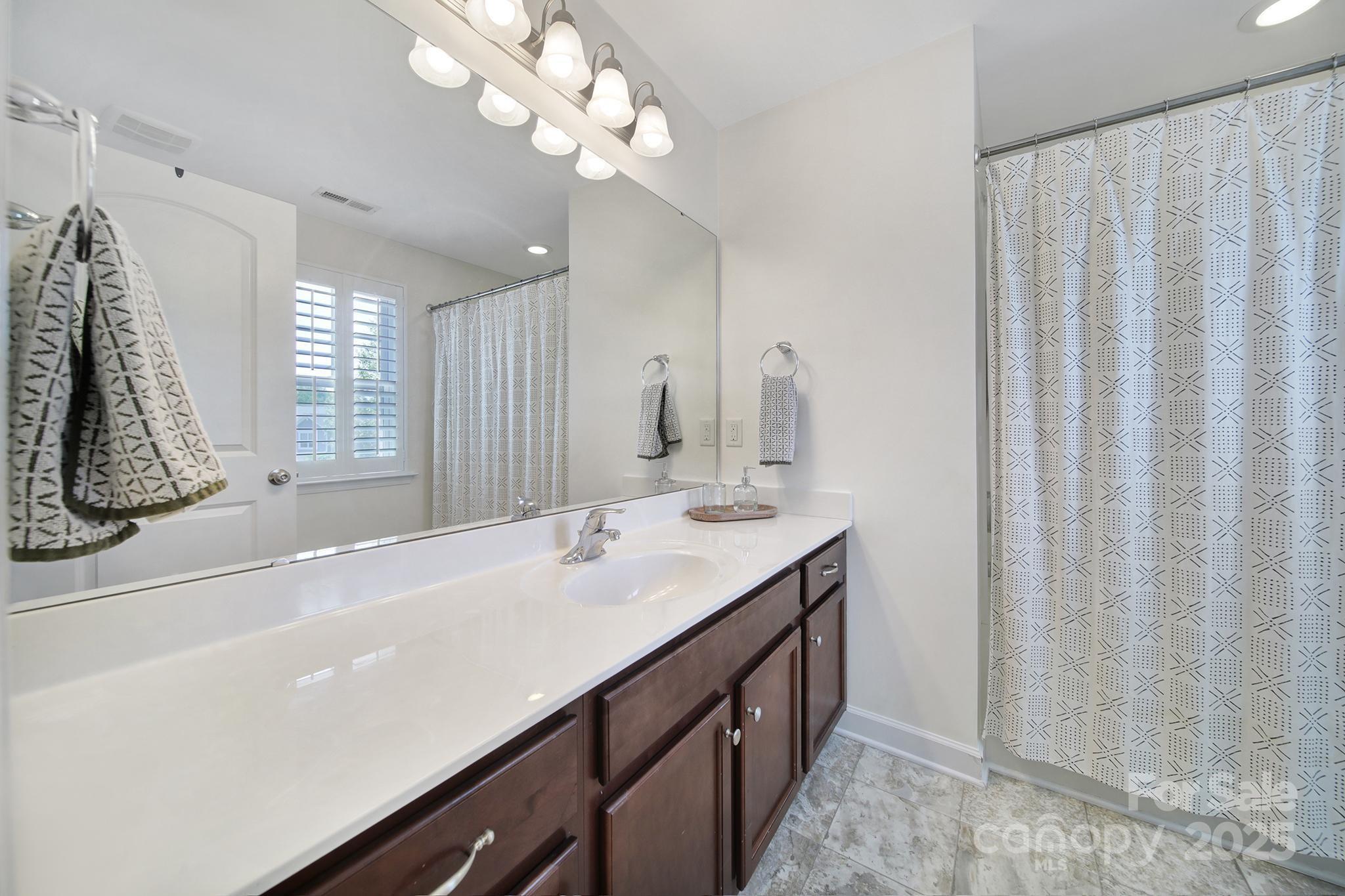 Shelly Woods - Residential