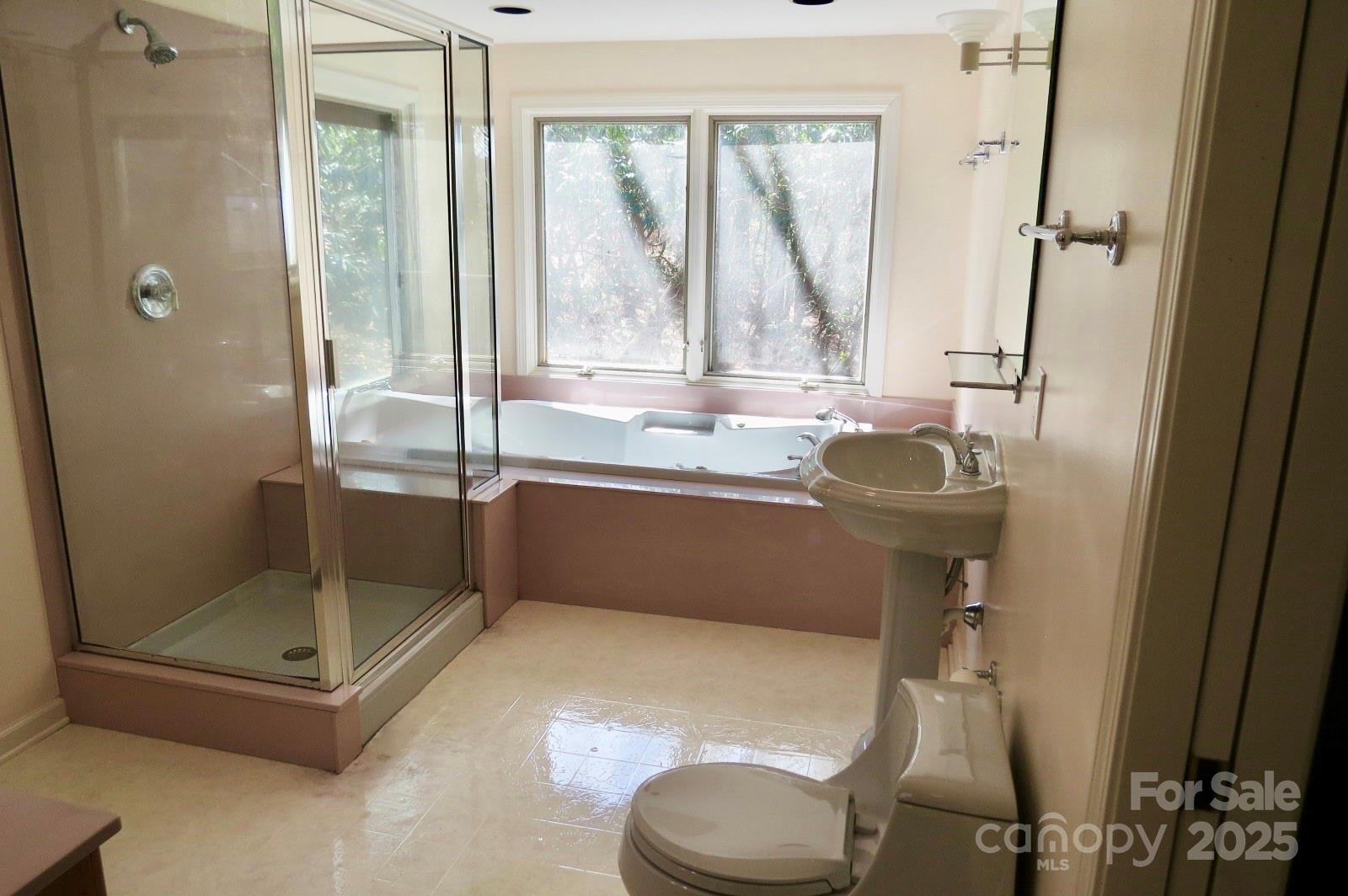 Lake Toxaway Estates - Residential