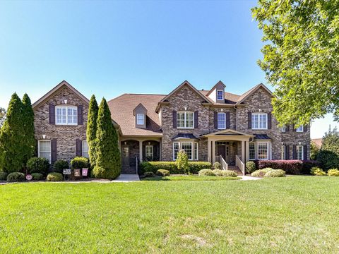 320 Fox Chase Court Waxhaw NC 28173