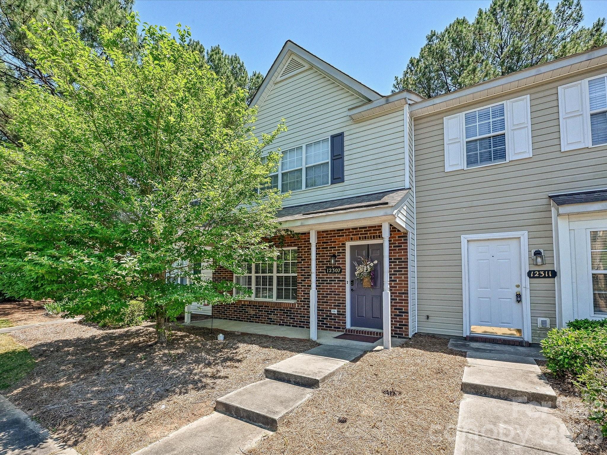 Maplecrest - Residential