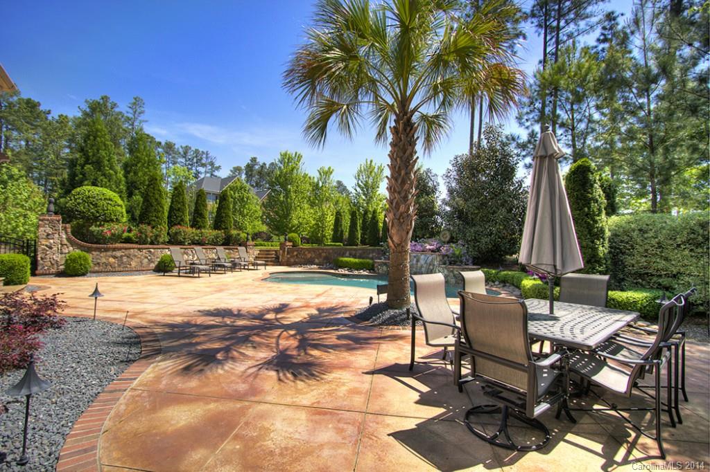 Lake Shore - Residential