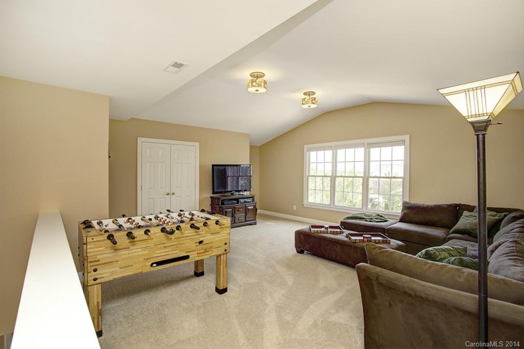 Lake Shore - Residential