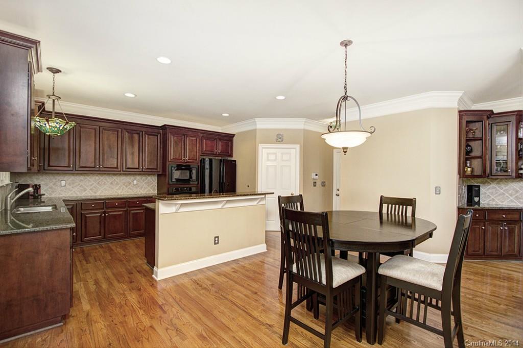 Lake Shore - Residential