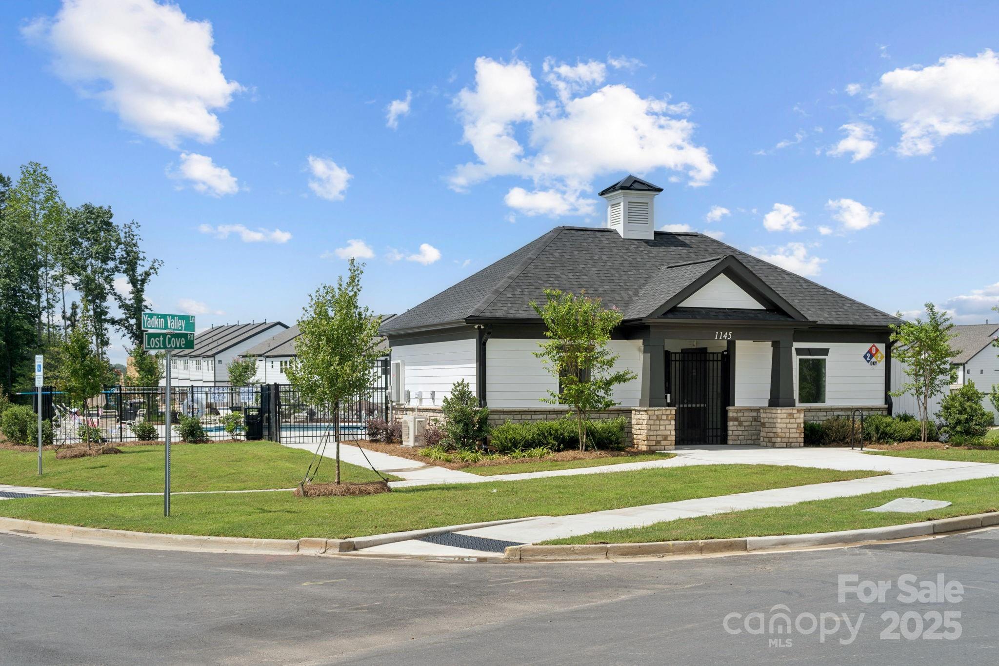 The Ridge at Sugar Creek - Residential