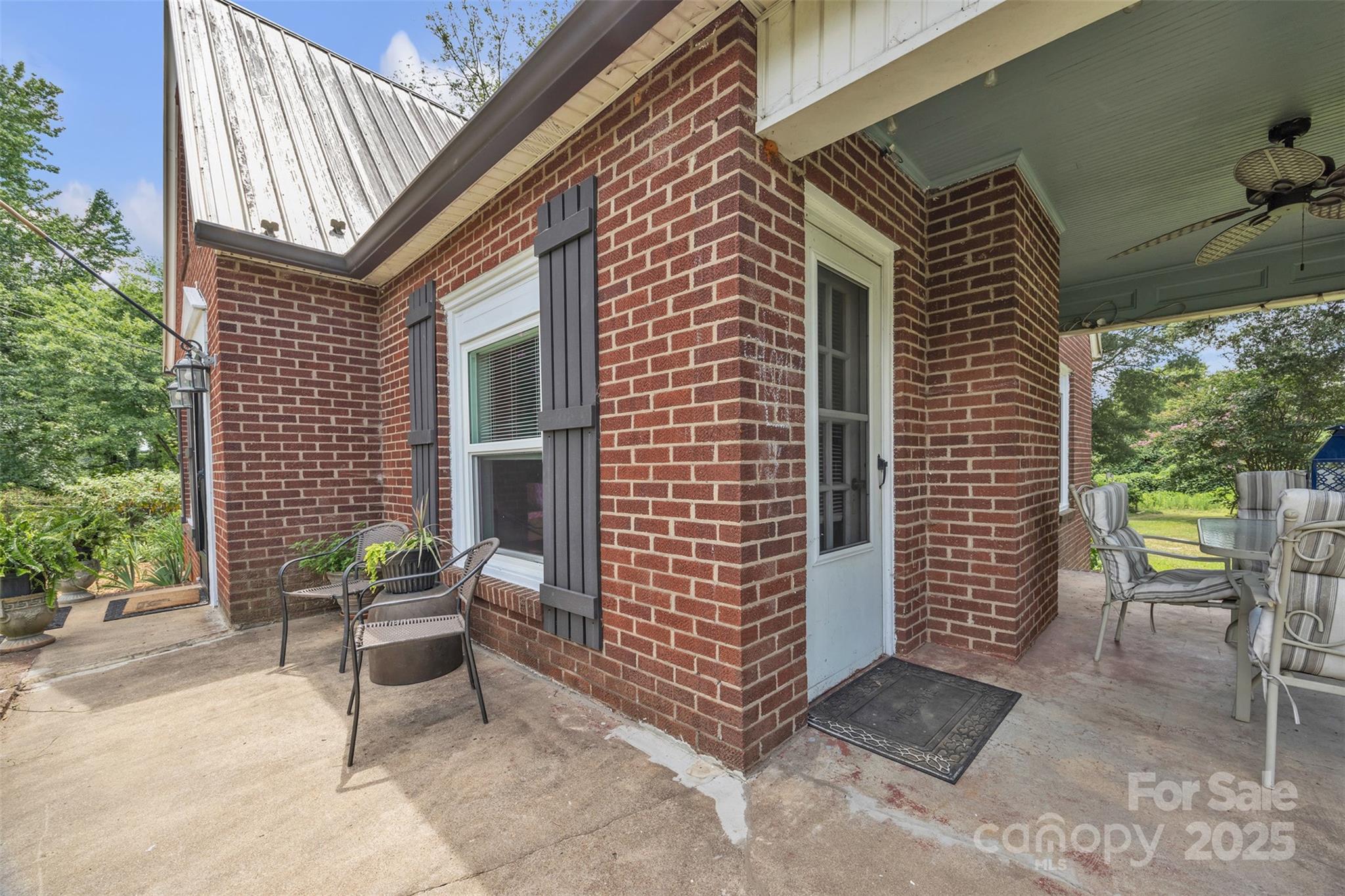 103 7th Street NW