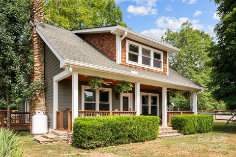 A home in Waynesville