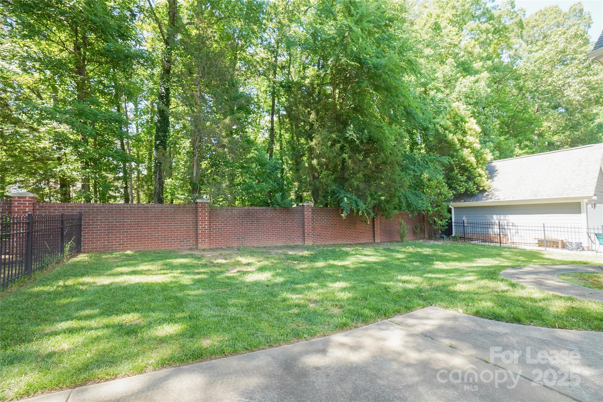 Whitby Pond - Residential Lease