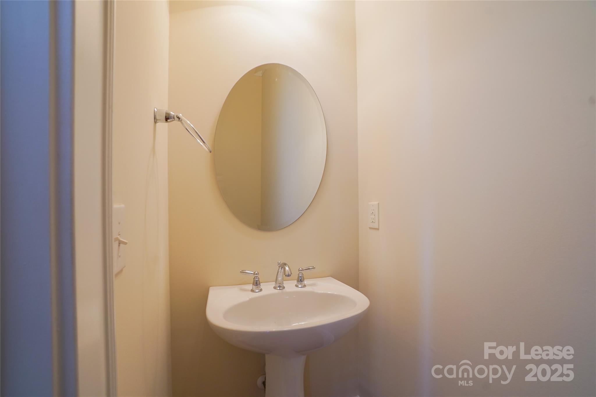 Whitby Pond - Residential Lease