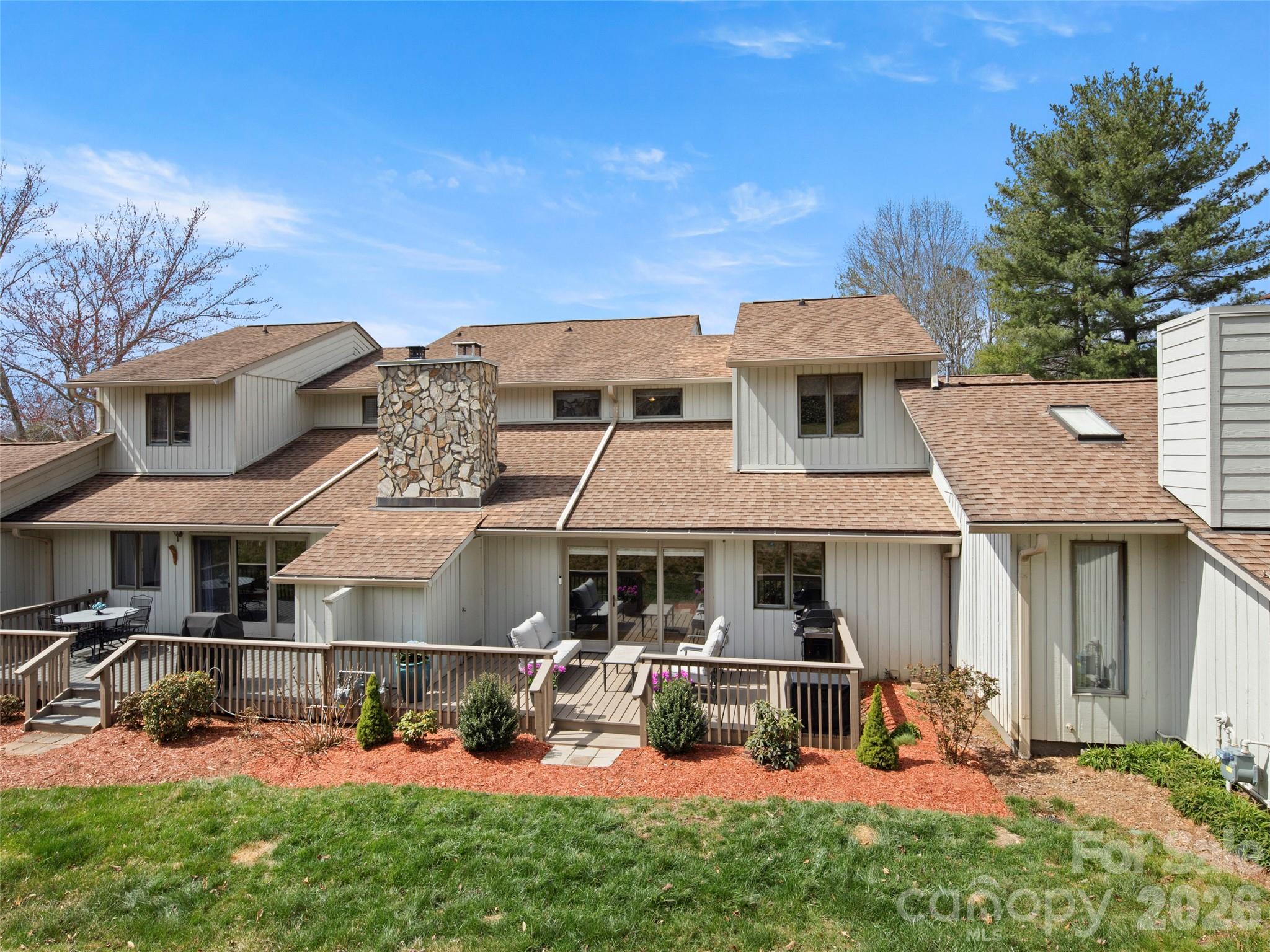 Deerwood - Residential