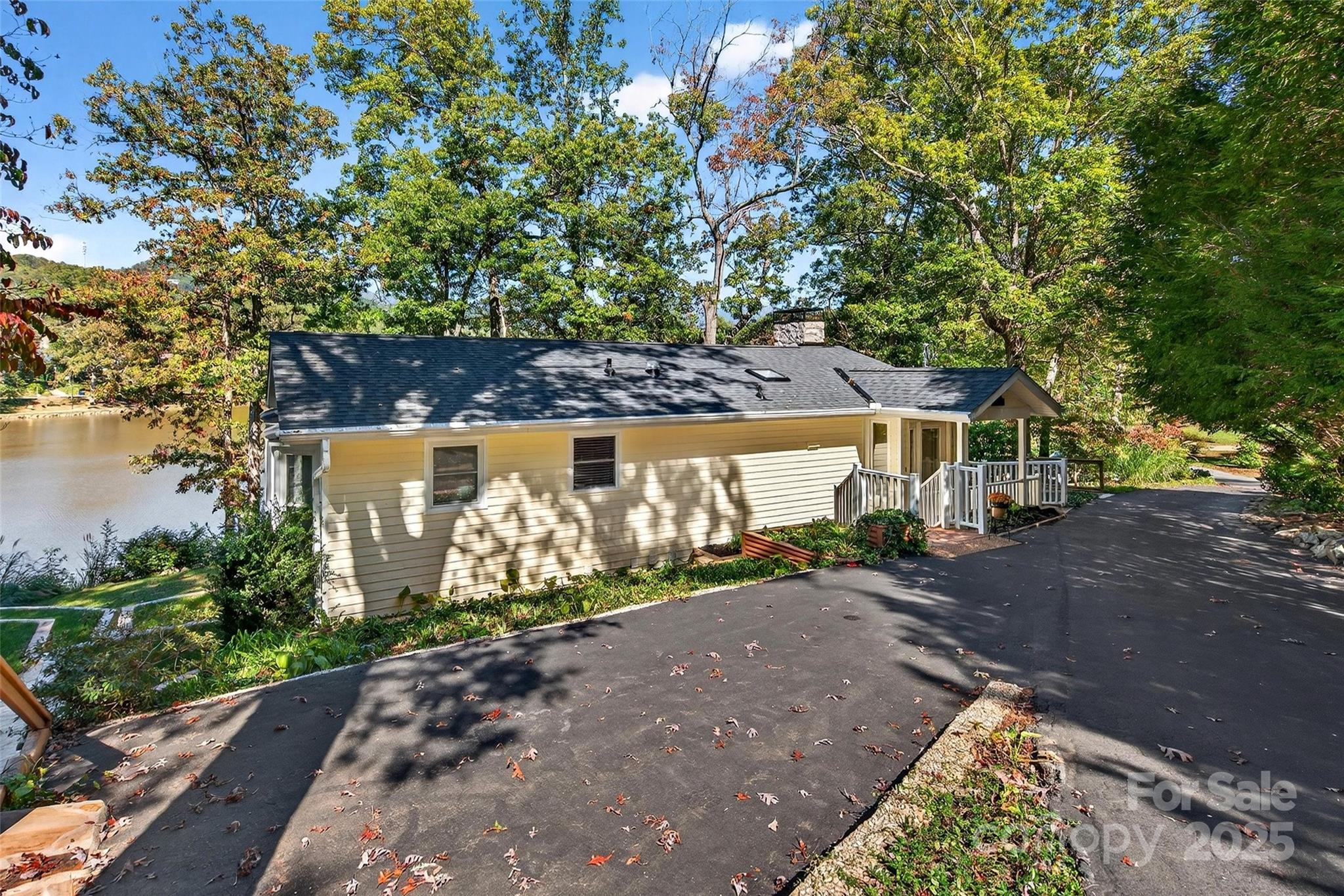 211 Rhododendron Avenue